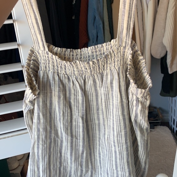 Old navy striped tank top - Picture 3 of 4